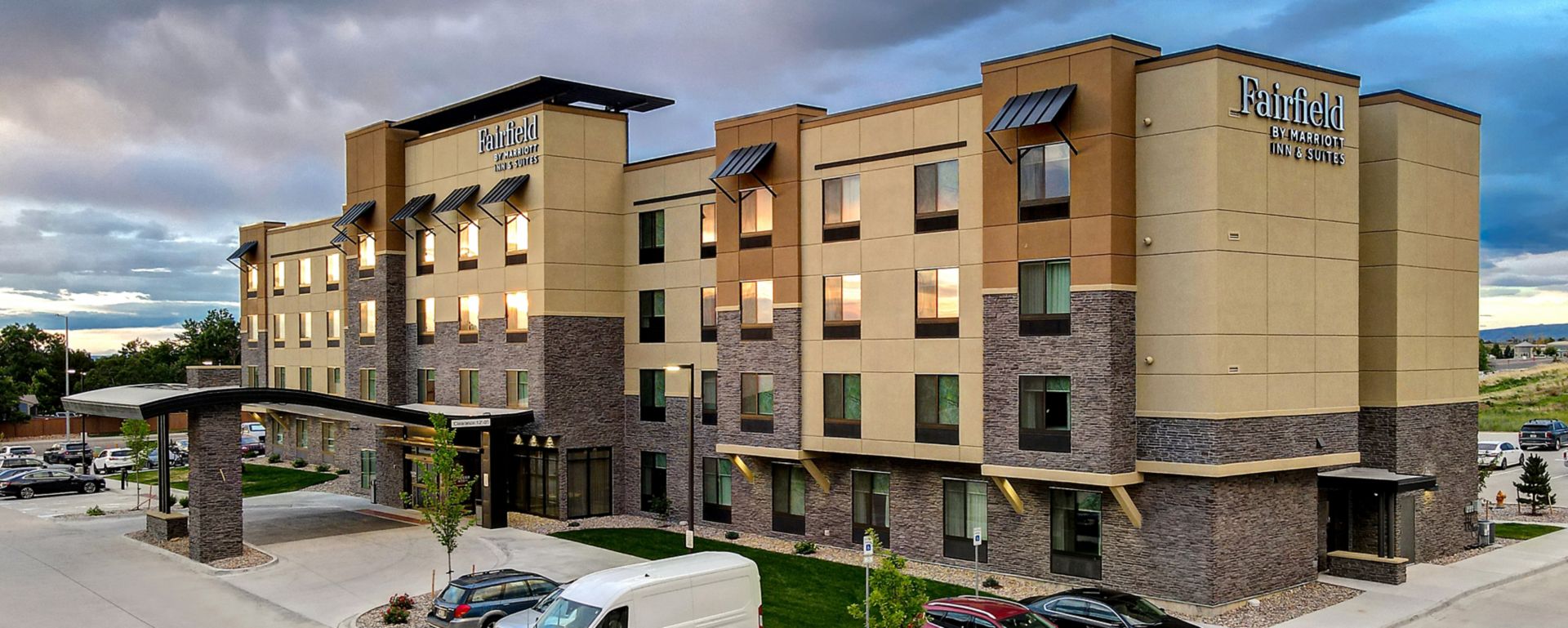 fi-denlf-exterior-17184_Feature-Hor fi-denlf-exterior-17184_Feature-Hor